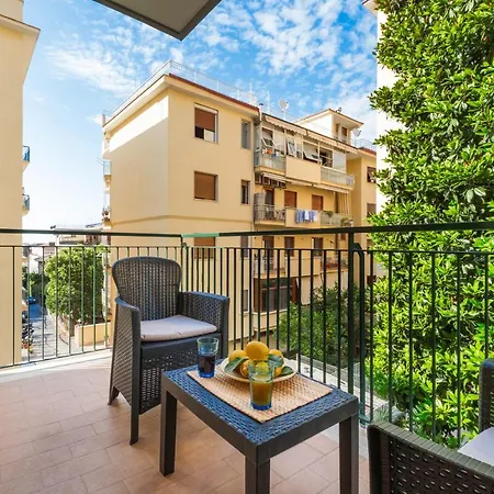 Dreamers' House * Sorrento